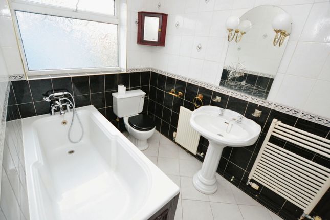 Bungalow for sale in Clare Way, Clacton-On-Sea