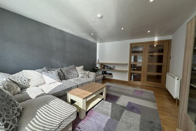 25 Grampian Gardens, Aberdeen photo 2