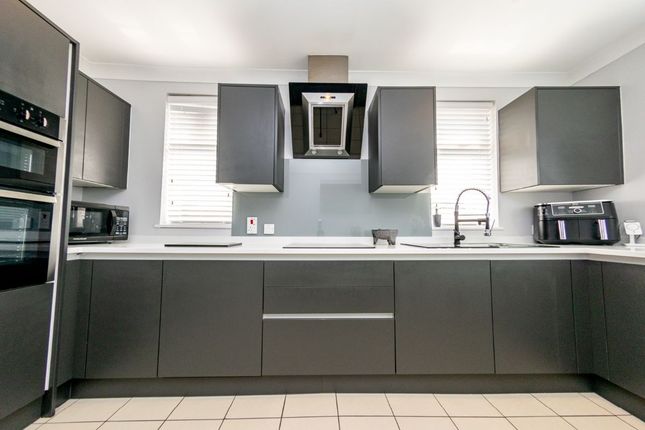 37 The Croft, Wakefield photo 2