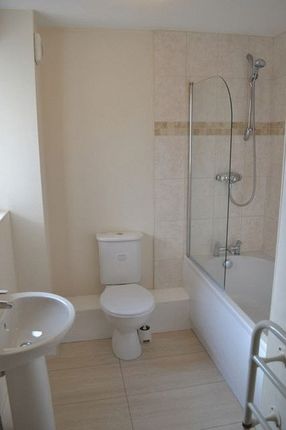 1B, Lloyd Close, Cheltenham photo 5