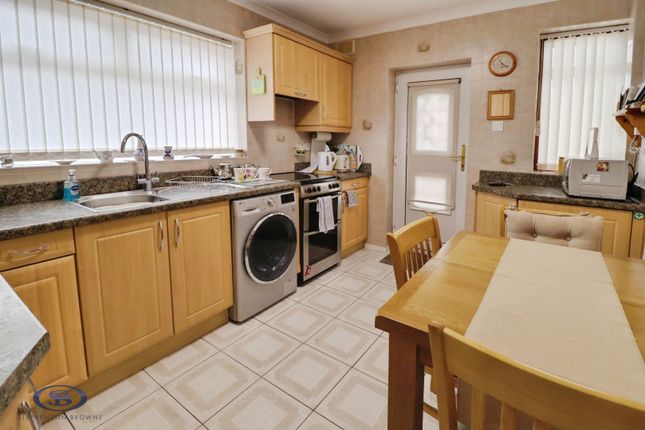 5, Newbury Avenue, Crewe photo 4