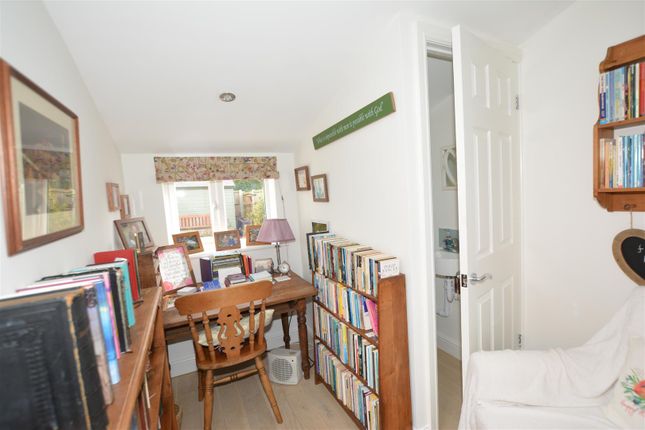 End terrace house for sale in Landseer Road, Southwell
