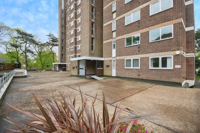 Flat for sale in Christchurch Road, Bournemouth