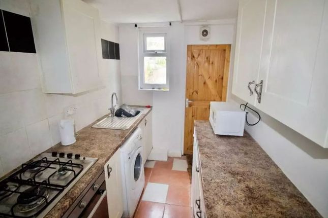 25, Hendre Street, Caernarfon photo 3