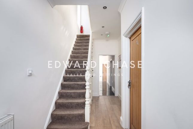 2, Connaught Road (Room 4), Ilford photo 5