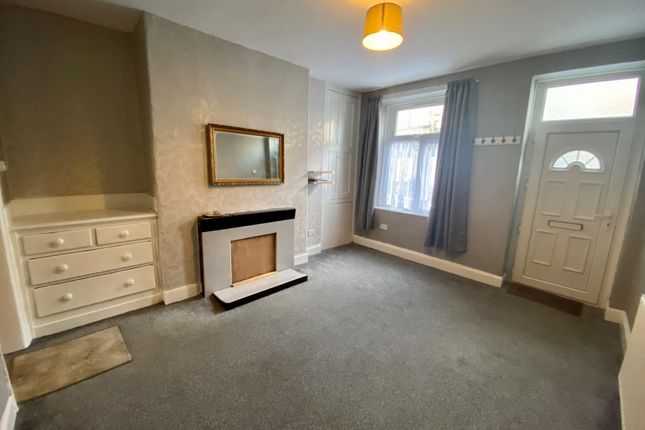 6, Emerald Street, West Yorkshire photo 2