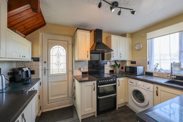 37, Shelley Road, St Austell photo 3