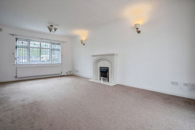 2, Briarwood, Runcorn photo 4