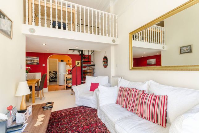 Thumbnail Flat to rent in Wolsey Road, East Molesey