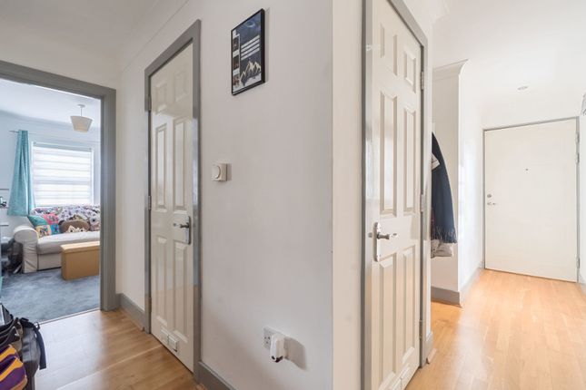 Flat for sale in Coopers Lane, Abingdon