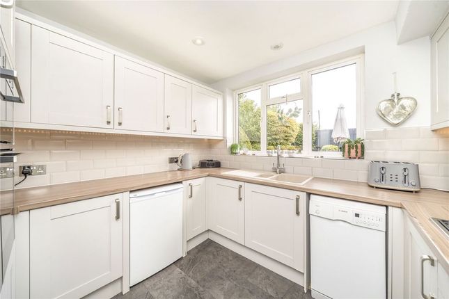 6, Weigall Road, London photo 5