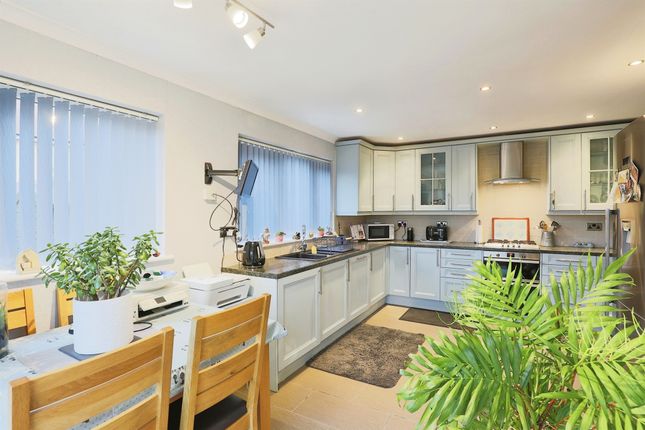 End terrace house for sale in Stratford Road, Hampton Lucy, Warwick