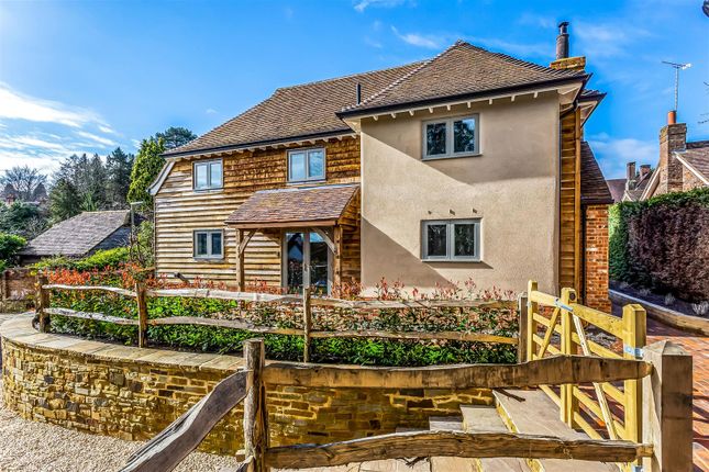 Thumbnail Detached house to rent in Collards Lane, Haslemere, Surrey