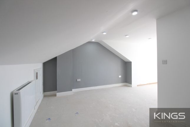 Copy Flat 4, 14, Shirley High Street, Southampton photo 2