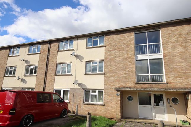 Flat for sale in Patchway, Chippenham