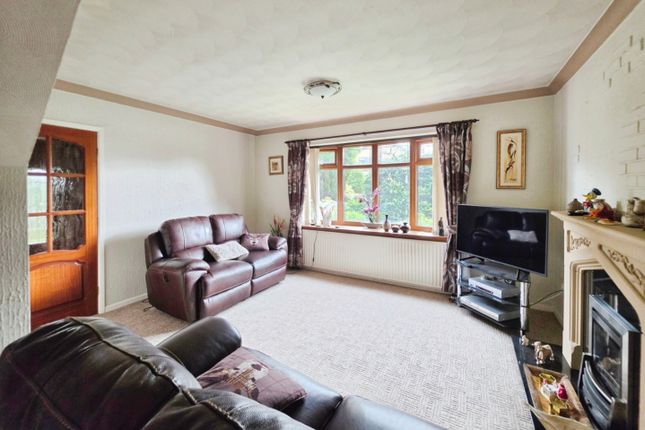 11, Arran Drive, Packmoor photo 4