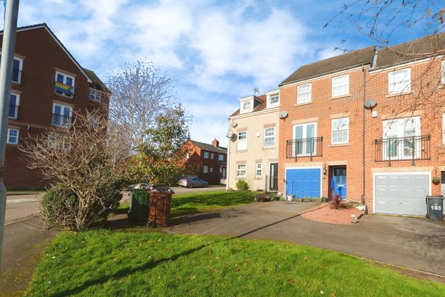 Town house for sale in Redhill Avenue, Barnsley