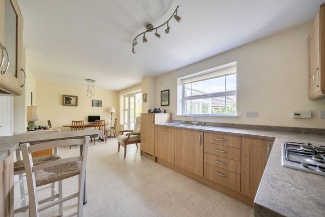 30 Bremridge Close, Warwick photo 2