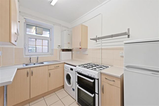 Flat 15, Ormond House, Lordship Road, London photo 3