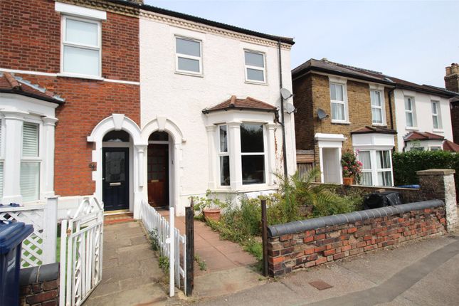 Thumbnail Flat to rent in Bulwer Road, Barnet