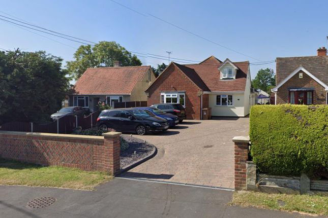 Thumbnail Detached house for sale in Jubilee Avenue, Broomfield, Chelmsford