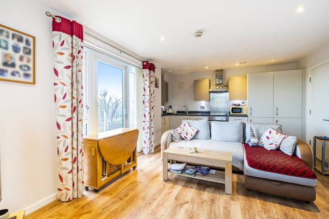 Flat for sale in Titley Close, Chingford