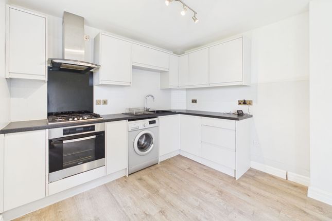 17 Howe Gardens, Kendal photo 4