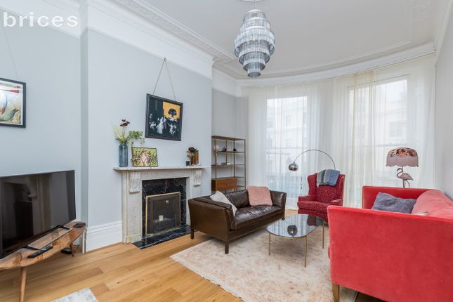 Flat for sale in Lansdowne Place, Hove
