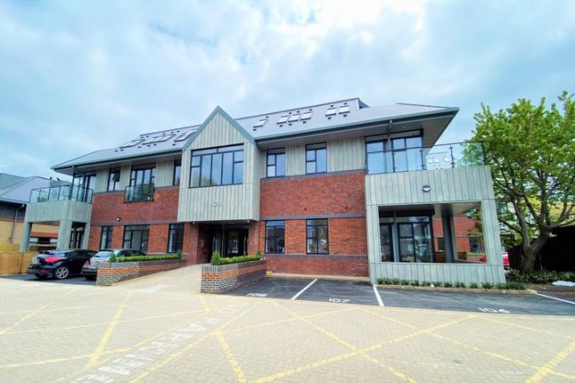 Flat to rent in Wells Court, Woking