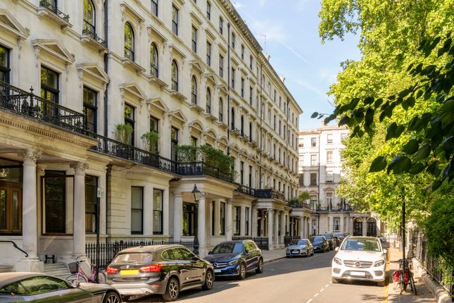Ground & Lower, 30, Ennismore Gardens, London photo 2