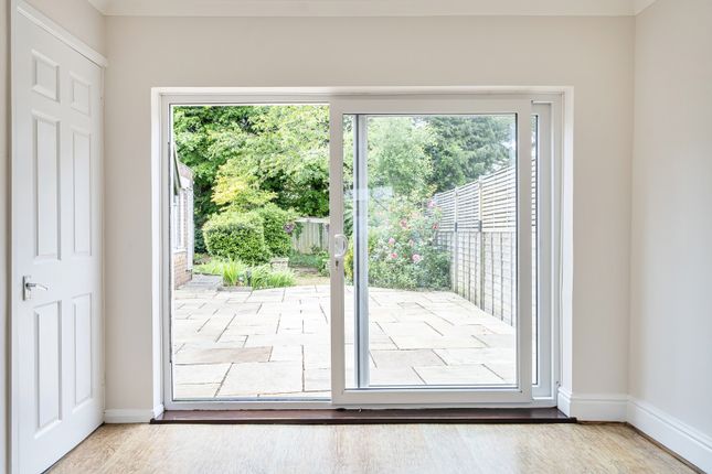 5, Sycamore Road, Oxfordshire photo 2