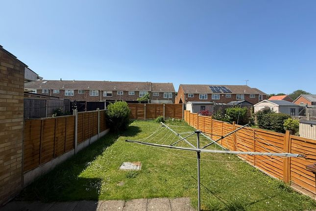 Unknown, Rainham photo 4