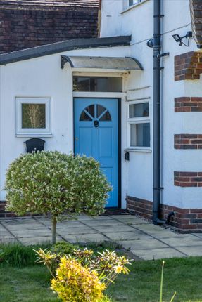 Hound House Road, Guildford photo 4