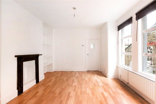 Flat for sale in Gilbey Road, London