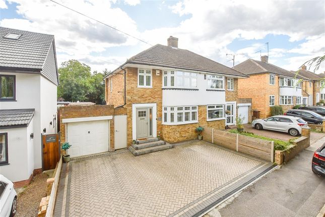 3-bed semi-detached on Hollywood Lane Wainscott, Rochester, £297,500