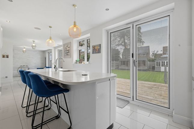 45, The Avenue, Billericay photo 2
