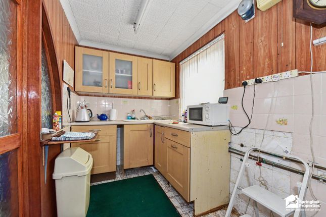 29, Bank Avenue, Sutton-in-Ashfield photo 4
