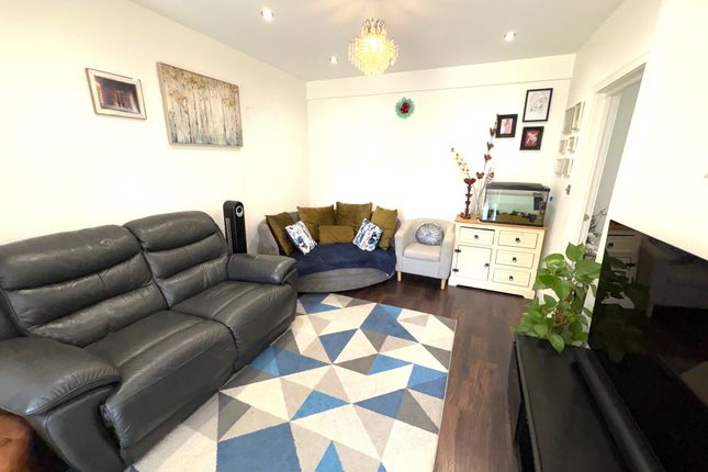 11, Boleyn Drive, Ruislip photo 4