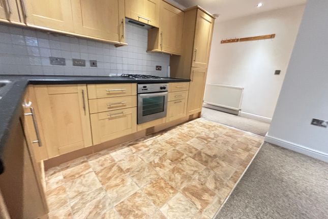 Flat 4, 131, Addison Road, RUGBY photo 2