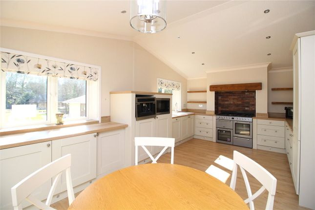 7, New Milton Heights, Walkford Lane, New Milton photo 3