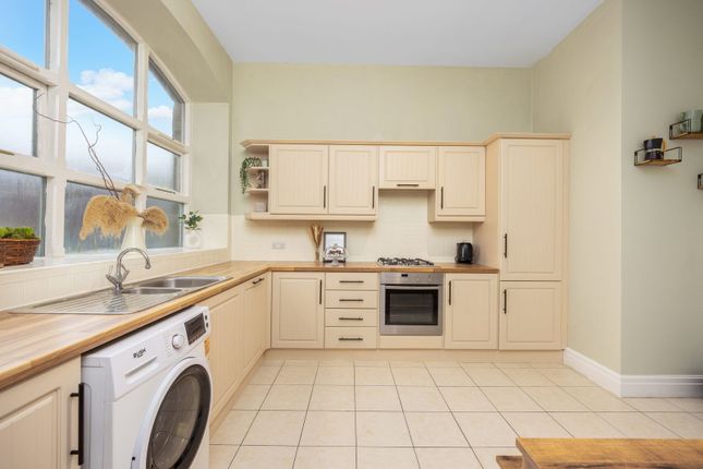 The Old Wesleyan School,Apartment 1, Chapel Street, High Peak photo 4