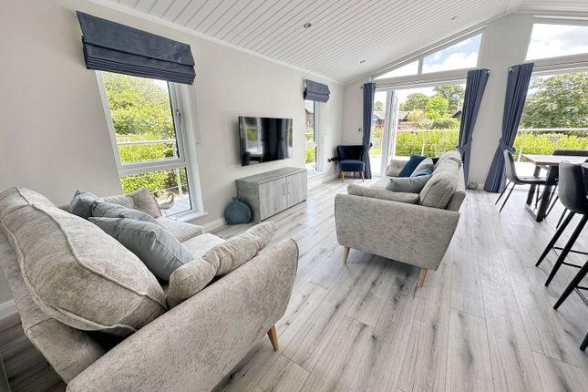 66 The Thatches, Ivybridge photo 4