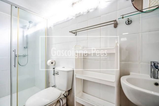 74a, Kingston upon Thames photo 2