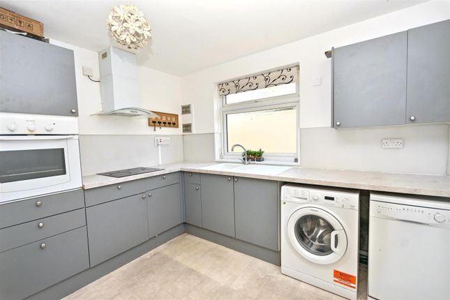 24 Tavistock, 12-14, Devonshire Place, Eastbourne photo 2