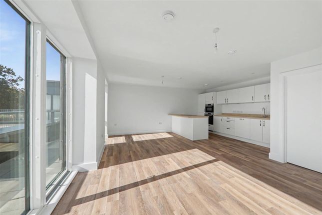 Flat 31, Lindfield Place, Worthing photo 3