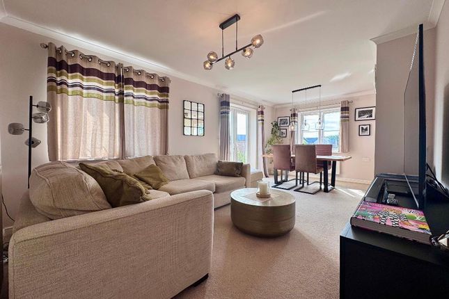 23, 24, Archery Lane, Bromley photo 2