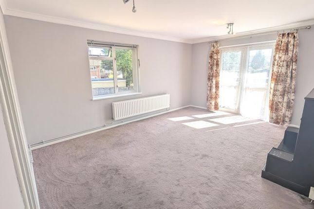 17, Alpha Road, Woking photo 3