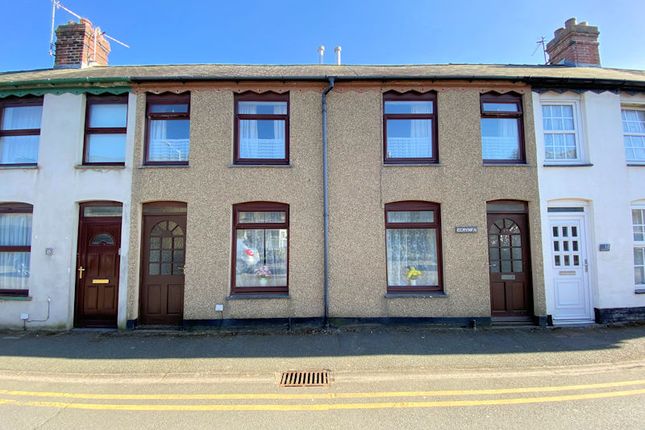 Terraced house for sale in Athelstan Road, Tywyn