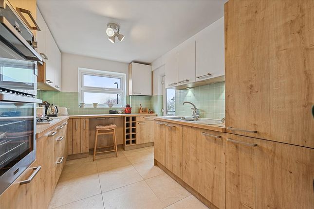 Flat for sale in Ashdown, Clivedon Court, Ealing, London