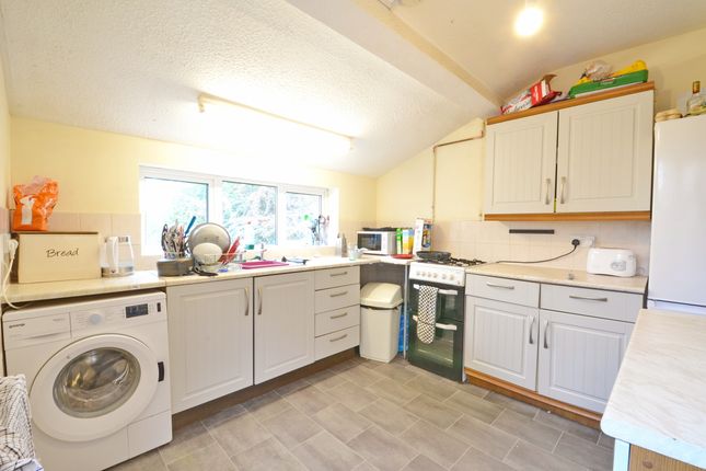 38 Seymour Avenue, Bristol photo 2